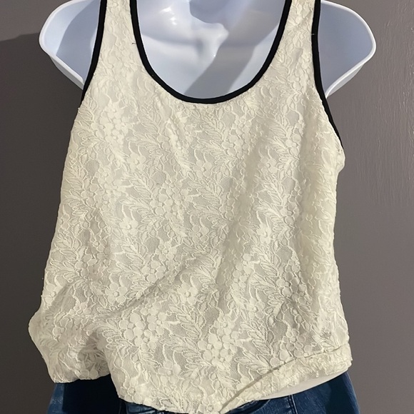 Forever 21 Crop Top! - Picture 4 of 4